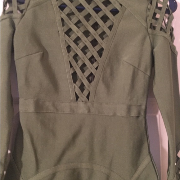 Dress - Picture 3 of 5